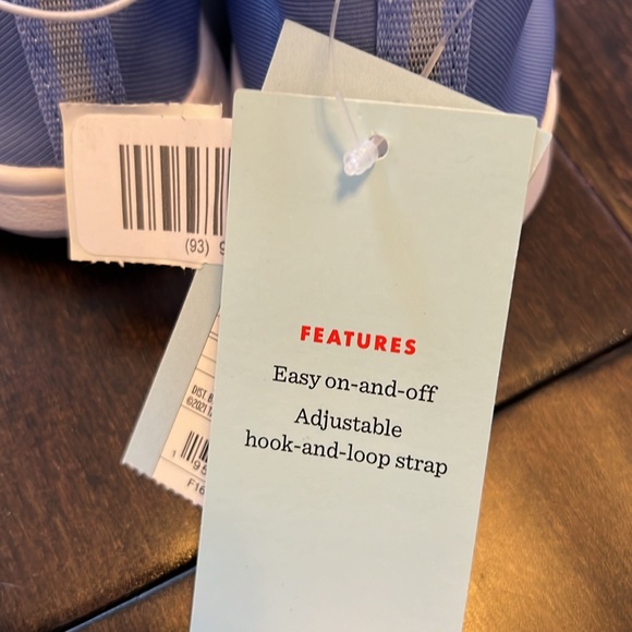 NWT Cat and Jack Toddler Austen Water Shoes in Purple ! - Picture 4 of 6